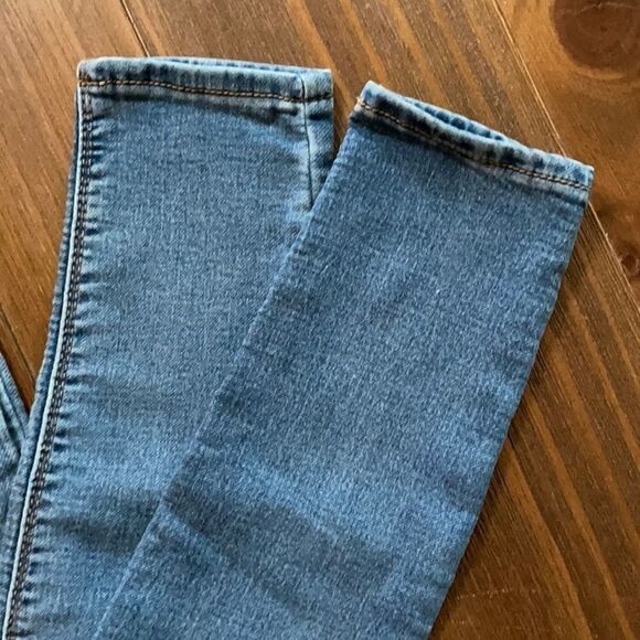 ARDENE Skinny Jeans/Jeggings Size 1. - Picture 5 of 5